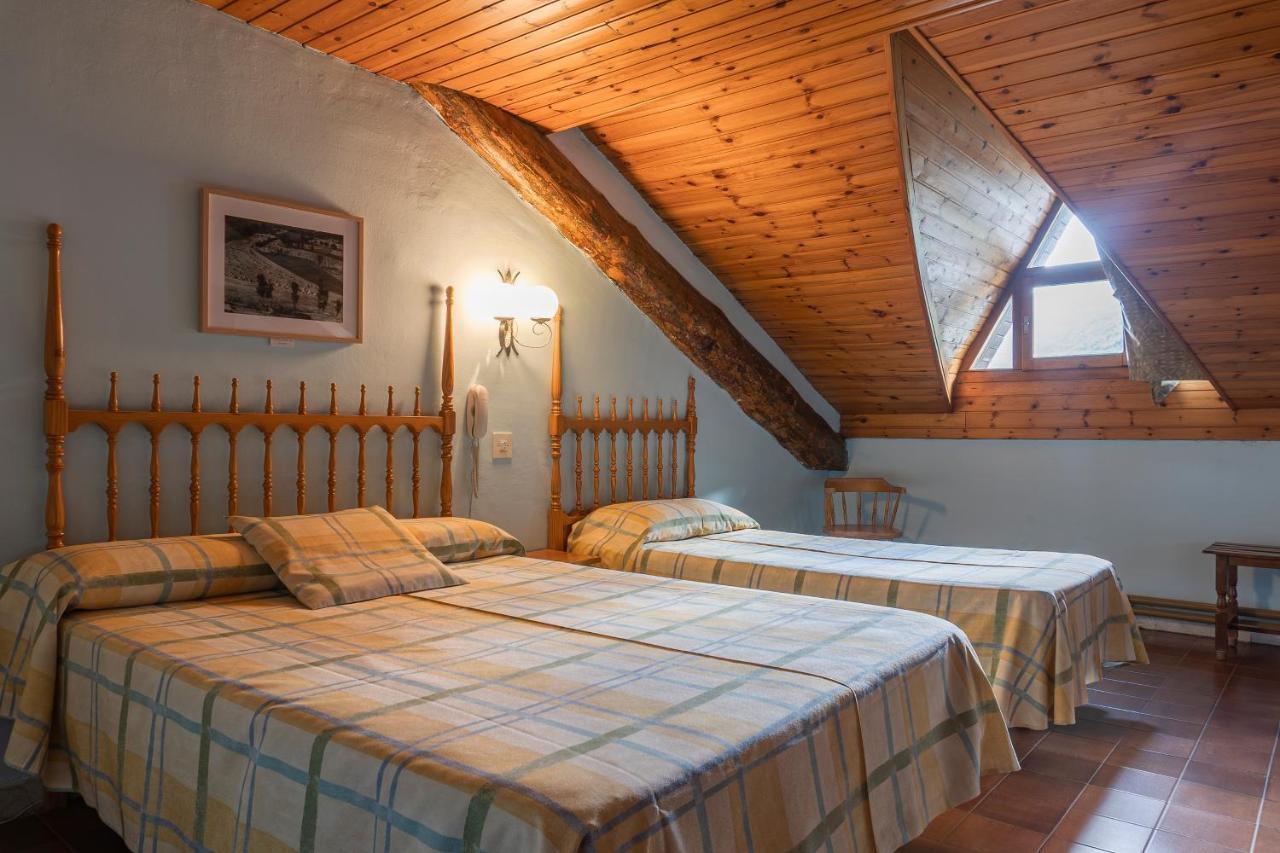 Hotel Cardos Ribera de Cardos Ngoại thất bức ảnh